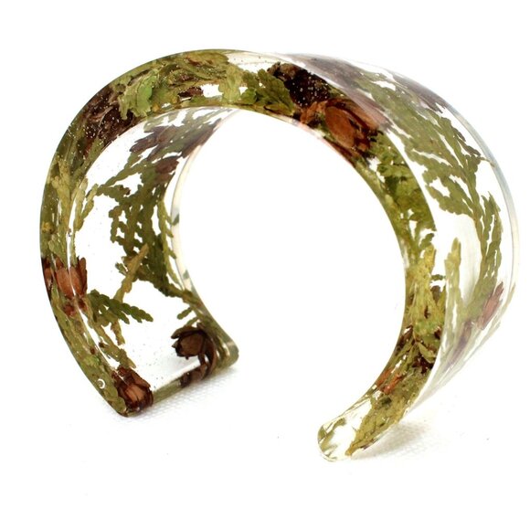 Handmade One-of-A-Kind Real Cedar Resin Bangle - Evergreen Bracelet - Picture 3 of 6